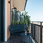 Panoramic Flat-les 3*